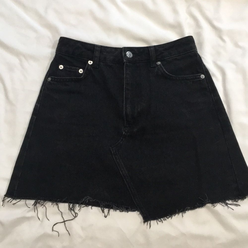 Topshop Raw Hem Denim Mini. US 2.
